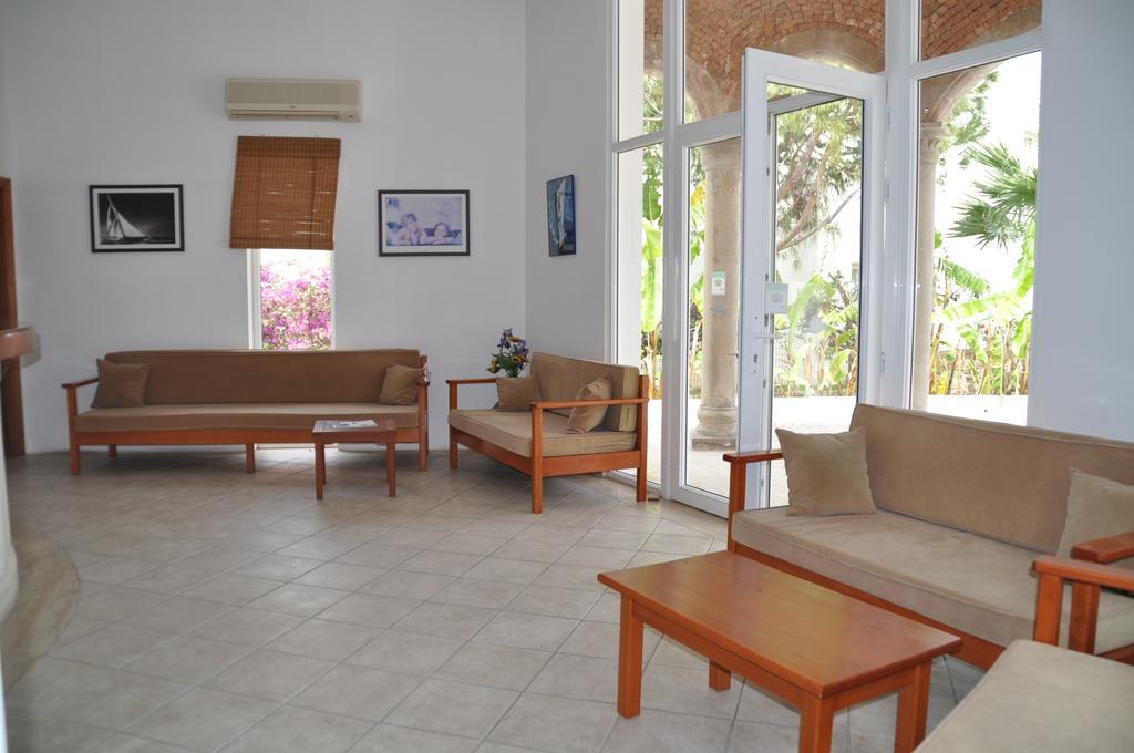מלון Cove